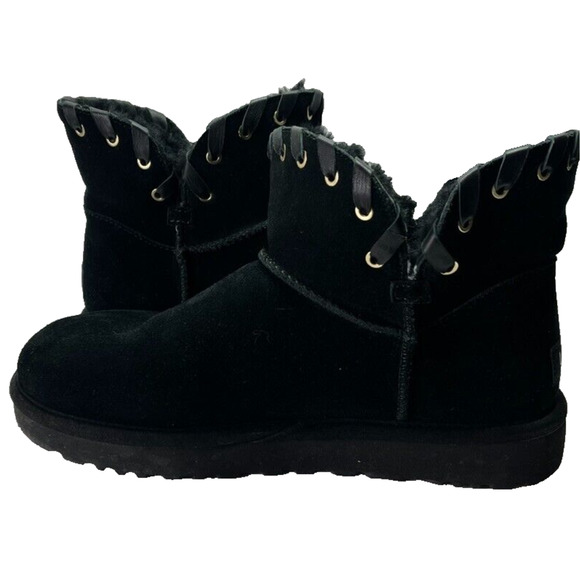 UGG Aidah Boots Women 9 Short Black Suede Leather Wool Lined Winter Comfy - Picture 7 of 11